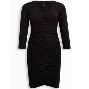 NWT Torrid Black V-Neck Ruched Bodycon Dress - Size 3